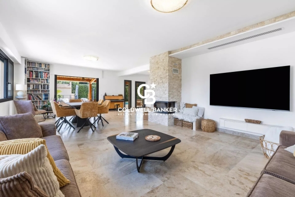 Luxury House for sale in La Gaude, 1 150 000 €, Photo 3