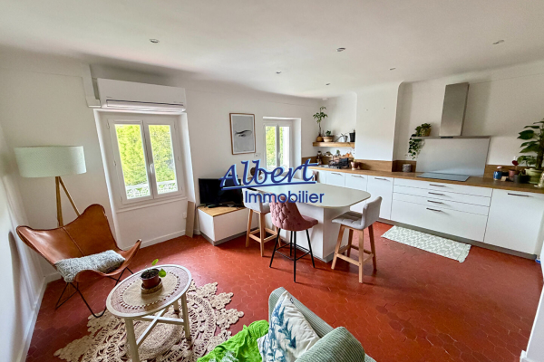Luxury Apartment for sale in Ollioules, 179 000 €, Photo 1