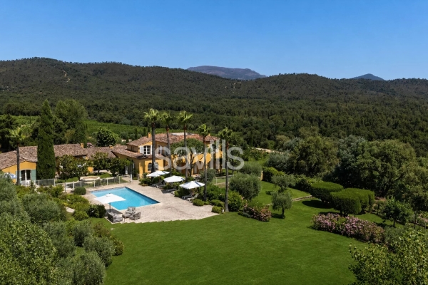 Luxury House for sale in Cogolin, 10 500 000 €, Photo 1