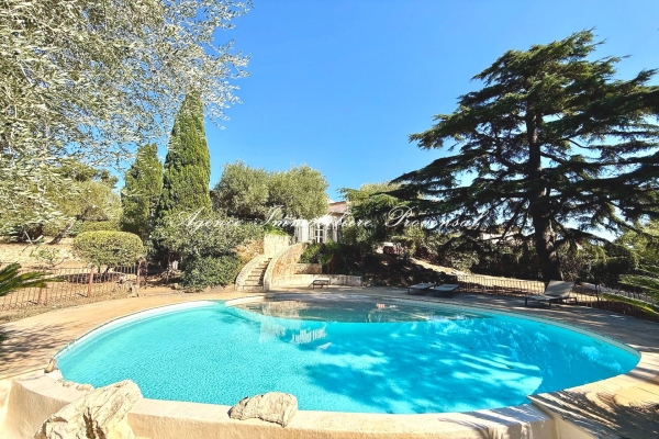 Luxury House for sale in Grimaud, 2 490 000 €, Photo 1