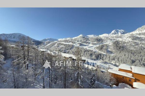 Luxury Apartment for sale in Isola, 299 000 €, Photo 1