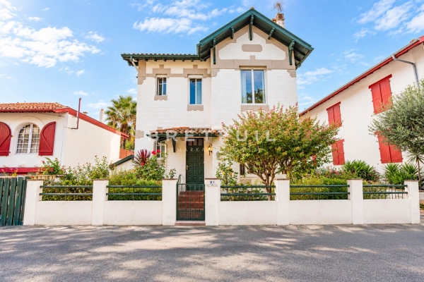Luxury House for sale in Biarritz, 1 590 000 €