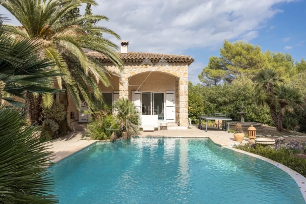 Maison de luxe à vendre à Mougins, 1 880 000 €, Photo 2