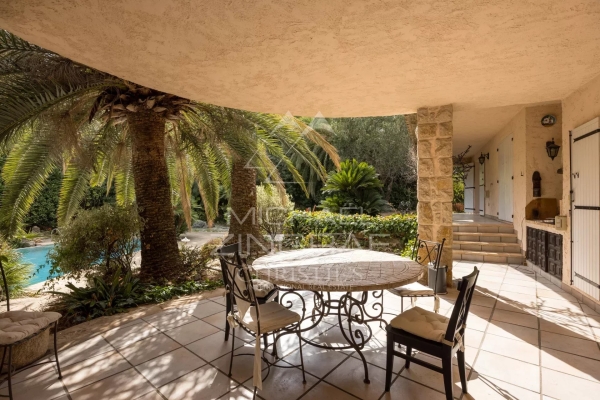 Maison de luxe à vendre à Mougins, 1 880 000 €, Photo 3