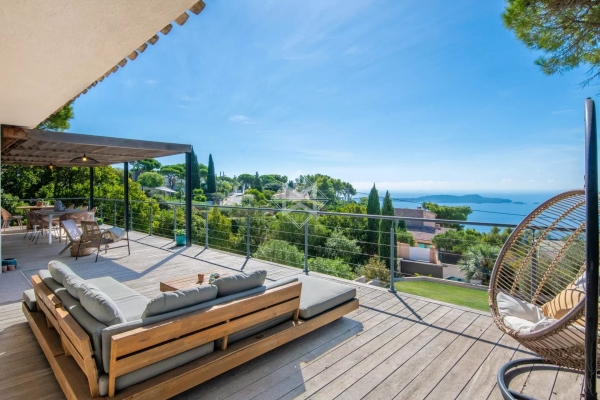 Maison de luxe à vendre à Carqueiranne, 2 000 000 €, Photo 3