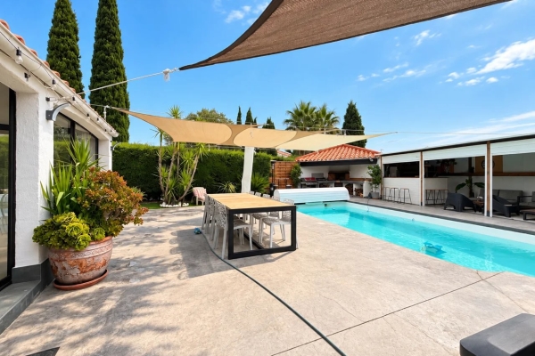 Maison de luxe à vendre à Le Soler, 450 000 €, Photo 4