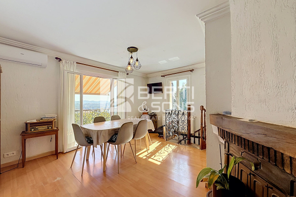 Luxury House for sale in Mandelieu-la-Napoule, 590 000 €, Photo 2