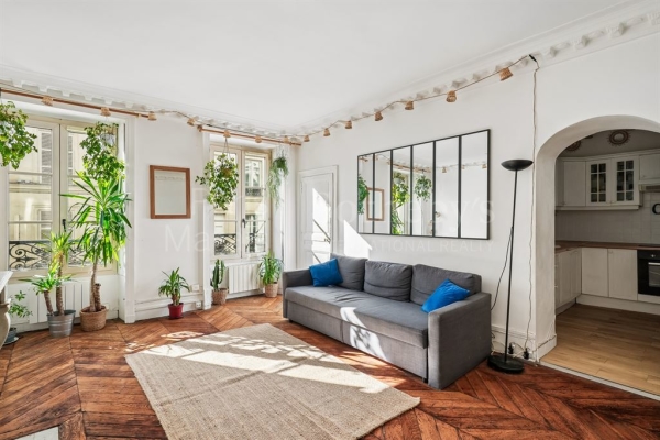 Luxury Apartment for sale in Paris 9ème, 799 000 €, Photo 3