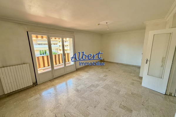 Appartement de luxe à vendre à Sanary-sur-Mer, 286 000 €, Photo 3