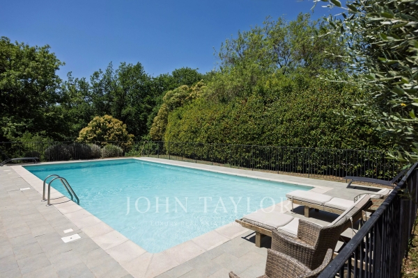 Maison de luxe à vendre à Saint-Paul-de-Vence, 748 000 €, Photo 2