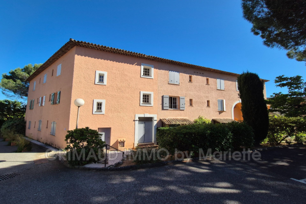 Appartement de luxe à vendre à Grimaud, 295 000 €, Photo 2
