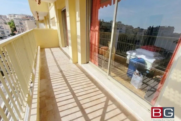Luxury Apartment for sale in Antibes, 499 000 €, Photo 7
