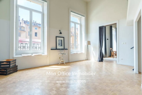 Luxury Apartment for sale in Marseille 1er, 559 000 €, Photo 3