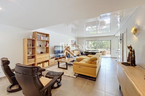 Appartement de luxe à vendre à Saint-Raphaël, 795 000 €, Photo 3