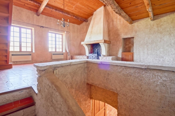 Maison de luxe à vendre à Dauphin, 550 000 €, Photo 2