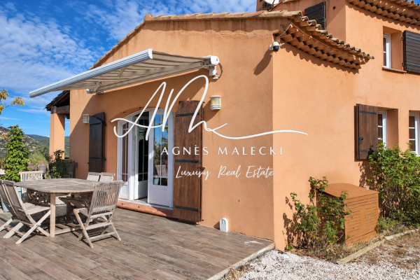 Maison de luxe à vendre à La Londe-les-Maures, 979 000 €, Photo 3