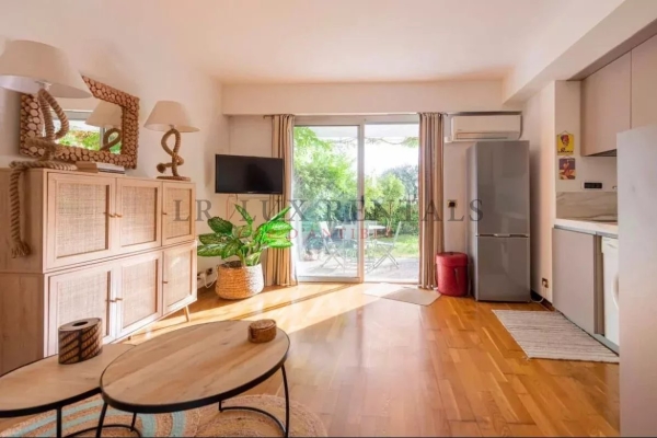 Appartement de luxe à vendre à Cap d'Antibes, 320 000 €, Photo 3