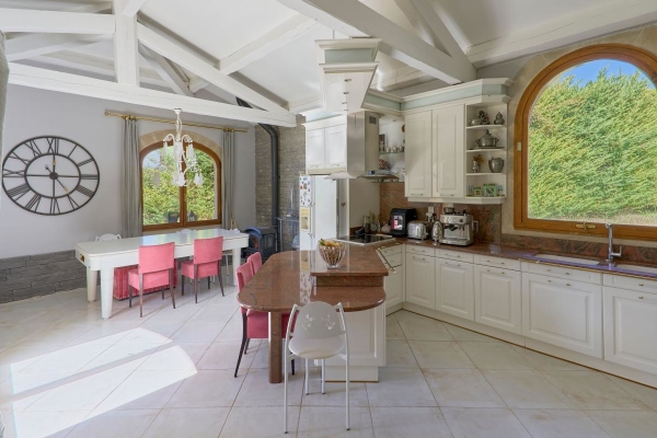Maison de luxe à vendre à Saint-Michel-l'Observatoire, 795 000 €, Photo 5