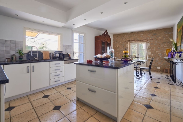 Maison de luxe à vendre à Mane, 525 000 €, Photo 6