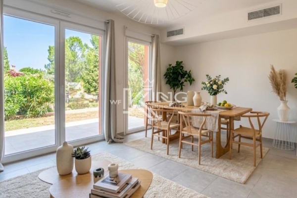 Maison de luxe à vendre à Cogolin, 449 000 €, Photo 3