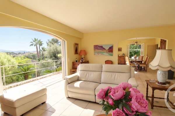 Maison de luxe à vendre à Biot, 1 375 000 €, Photo 4