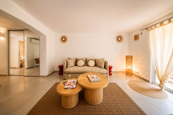 Luxury Apartment for sale in Saint-Tropez, 539 900 €, Photo 5