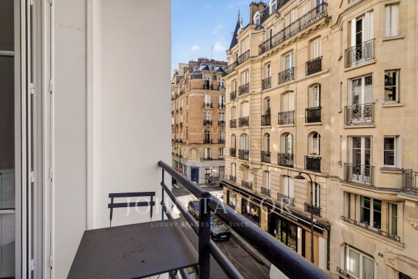Appartement de luxe à vendre à Paris 16ème, 615 000 €, Photo 1