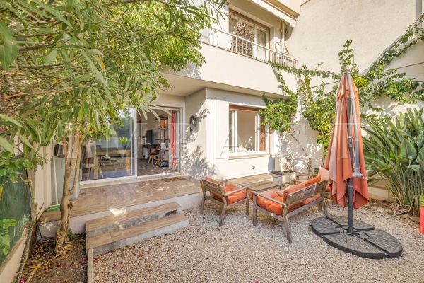 Luxury Apartment for sale in Le Cannet, 320 000 €, Photo 1