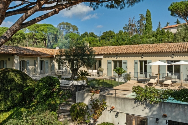 Maison de luxe à vendre à Grimaud, 2 385 000 €, Photo 1
