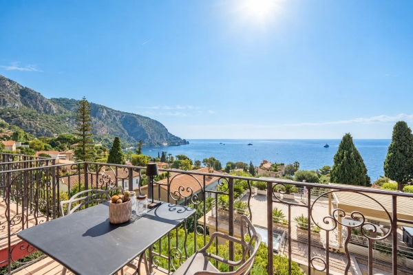 Luxury House for sale in Èze, 2 700 000 €, Photo 1
