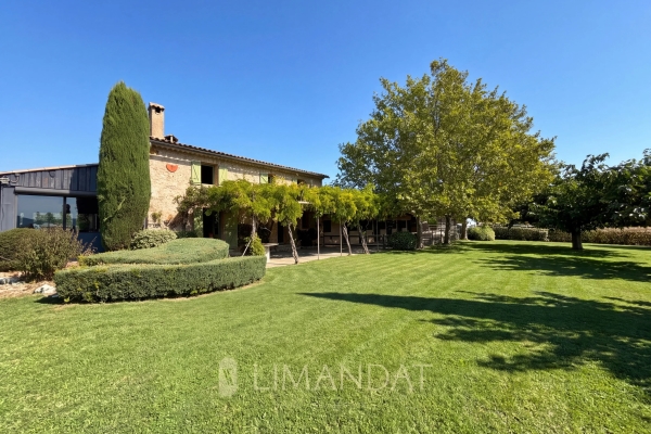 Maison de luxe à vendre à Tourtour, 1 480 000 €, Photo 1