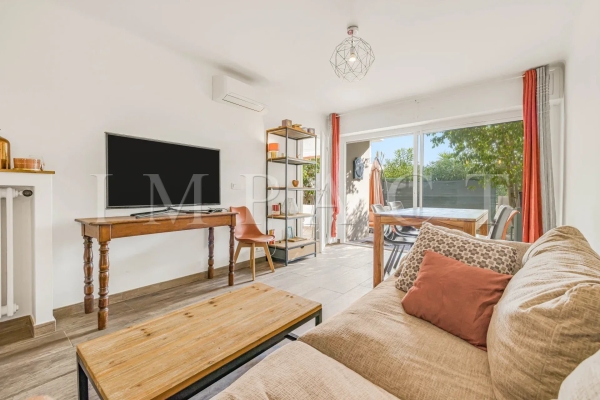 Luxury Apartment for sale in Le Cannet, 320 000 €, Photo 2