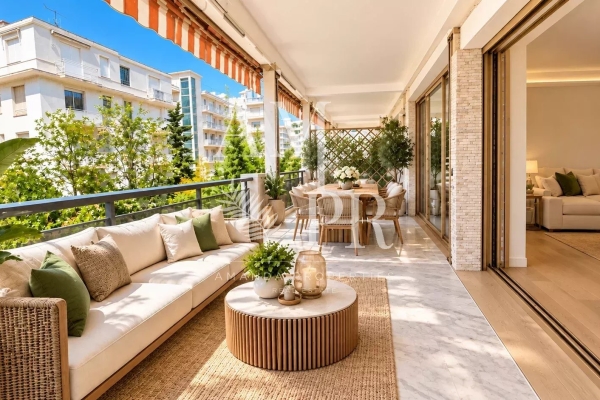 Appartement de luxe à vendre à Cannes, 735 000 €, Photo 2