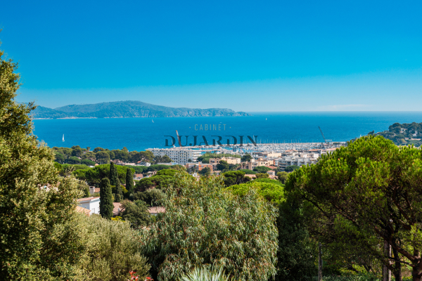 Maison de luxe à vendre à Cavalaire-sur-Mer, 2 730 000 €, Photo 3