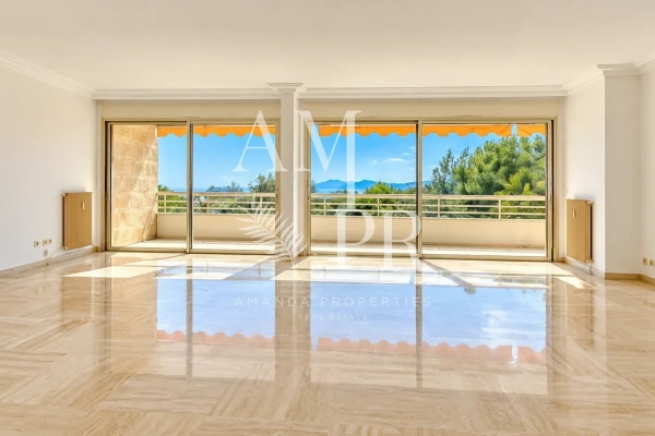 Luxury Apartment for sale in Le Cannet, 1 040 000 €, Photo 3