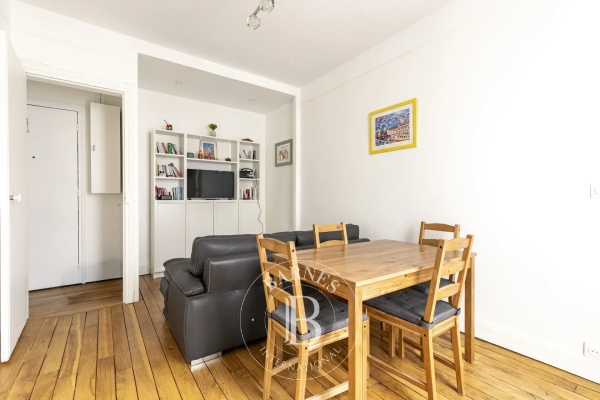 Luxury Apartment for sale in Paris 15ème, 437 000 €, Photo 3
