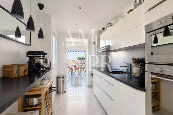 Luxury Apartment for sale in Cannes, 455 000 €, Photo 4