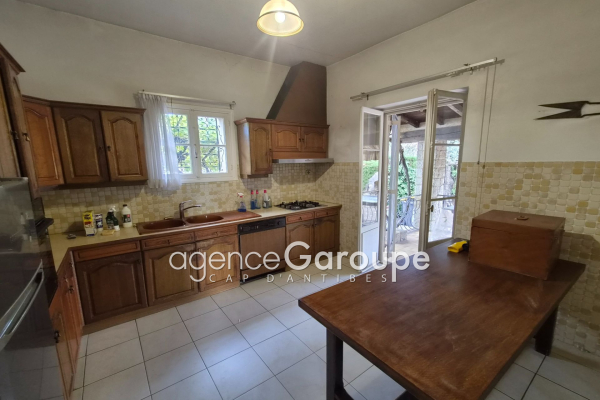 Maison de luxe à vendre à Antibes, 650 000 €, Photo 4