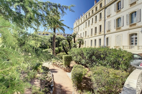 Appartement de luxe à vendre à Cannes, 899 300 €, Photo 2