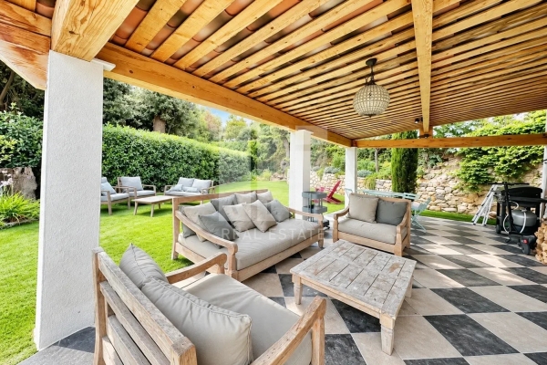 Maison de luxe à louer à Mougins, 5 700 €, Photo 4