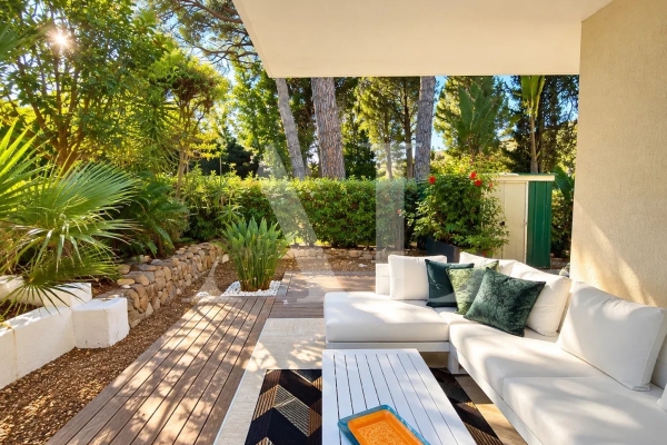 Appartement de luxe à vendre à Cannes, 550 000 €, Photo 2