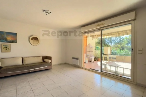 Appartement de luxe à vendre à Biot, 280 000 €, Photo 3
