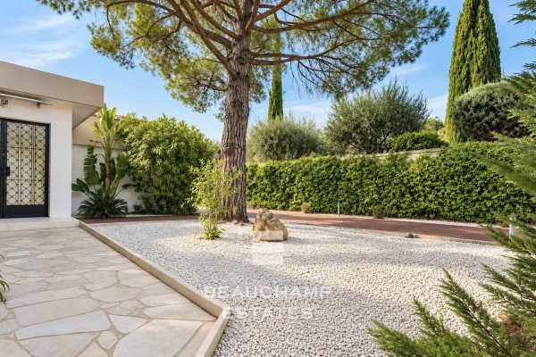 Maison de luxe à vendre à Mougins, 1 690 000 €, Photo 3