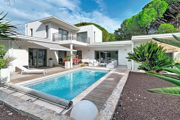 Luxury House for sale in Saint-Raphaël, 1 490 000 €, Photo 1