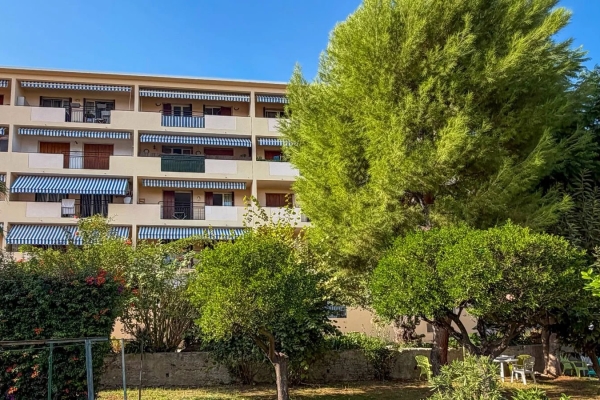 Appartement de luxe à vendre à Roquebrune-Cap-Martin, 350 000 €, Photo 1