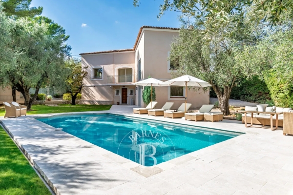 Luxury House for sale in Roquefort-les-Pins, 1 490 000 €, Photo 1