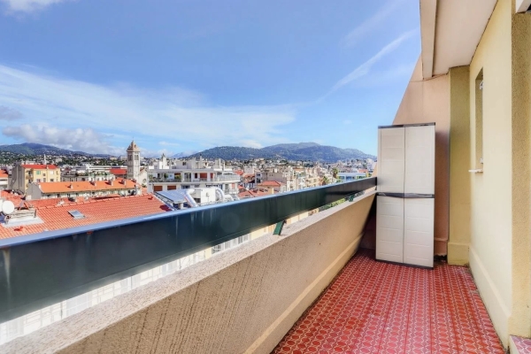 Luxury Apartment for sale in Nice, 305 000 €, Photo 2