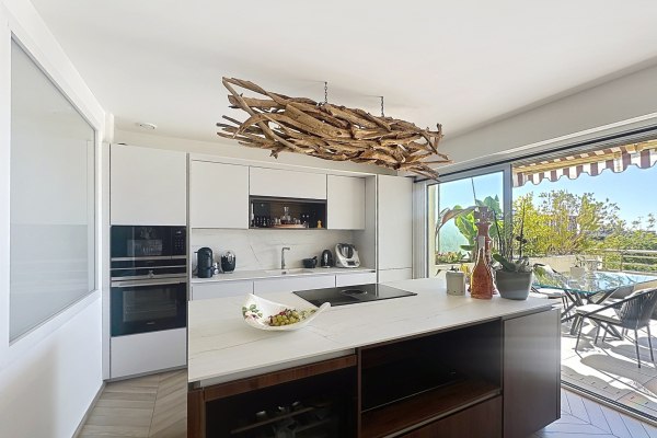 Luxury Apartment for sale in Cannes, 975 000 €, Photo 2