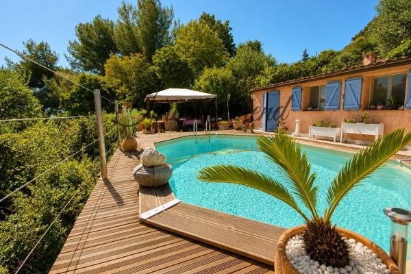 Maison de luxe à vendre à La Turbie, 690 000 €, Photo 2