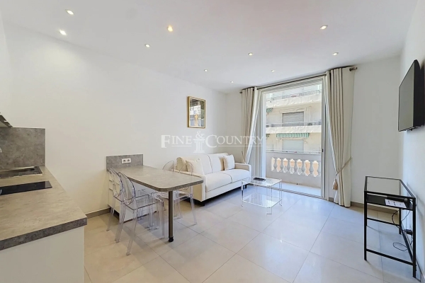 Luxury Apartment for sale in Cannes, 560 000 €, Photo 4